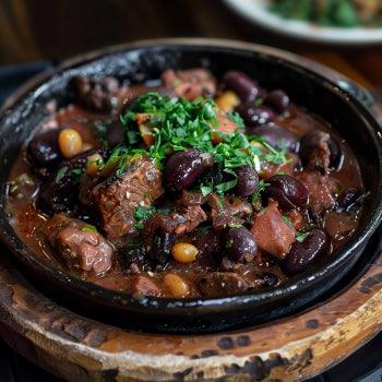Ensopados de Carne Tradicionais: Sabores do Mundo em Sua Cozinha