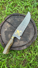 Faca Artesanal “Flor de Aço” – A Elegância do Inox com Detalhes em Ouro 24k